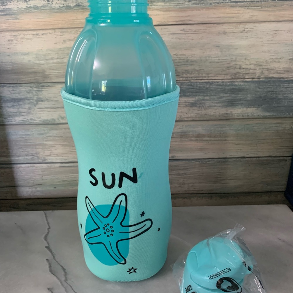 Tupperware Large Eco Bottle and Insulated Sleeve New